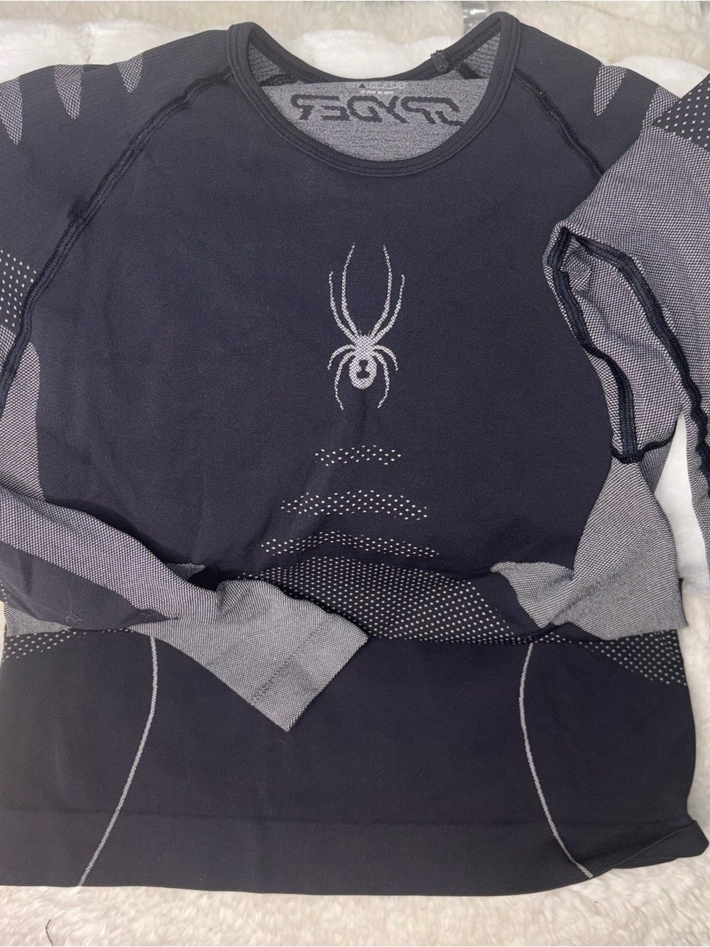 Spyder Black and Gray Crewneck Performance Sweater Spyder Momentum Baselayer M